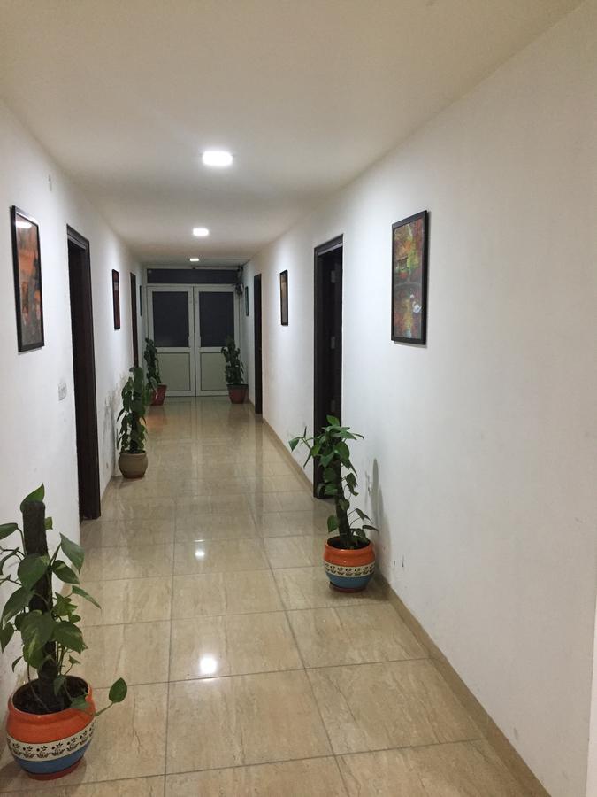 Cyber Inn Ґурґаон Екстер'єр фото